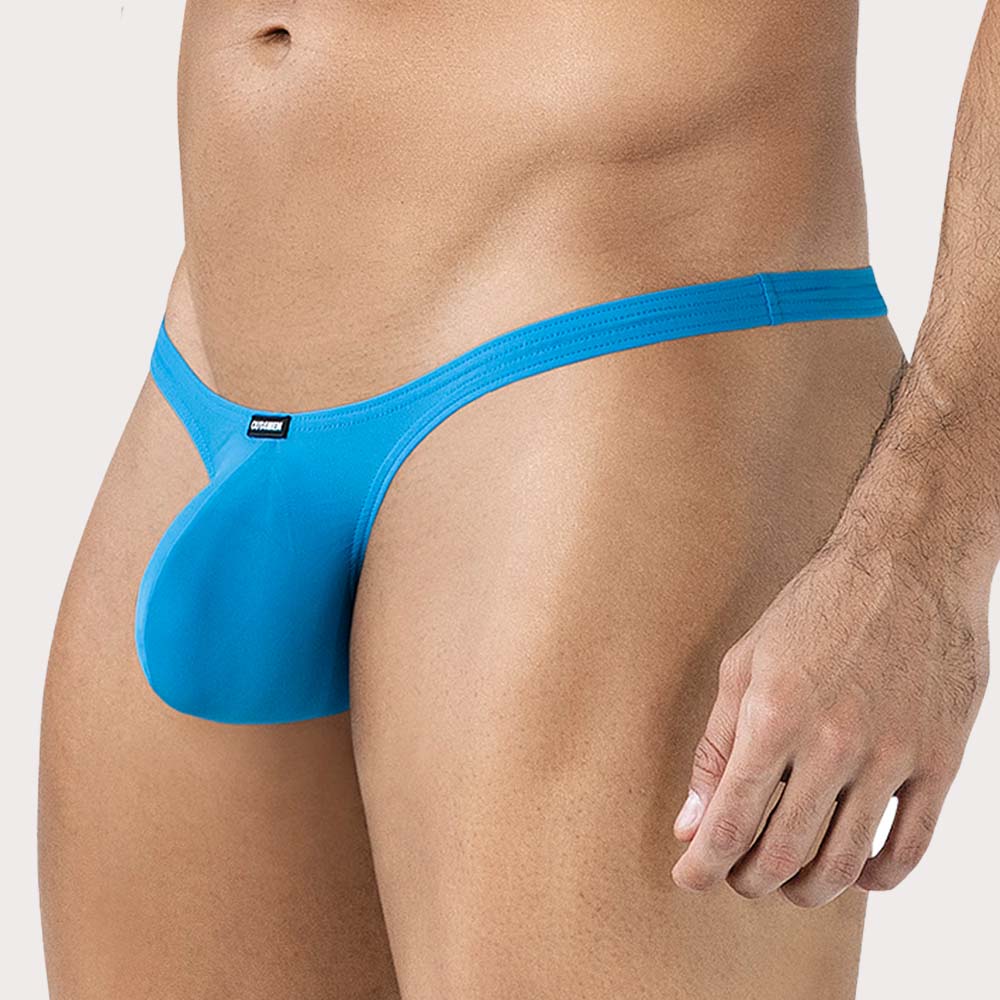 Cut4Men Sp4ndex Breeze Bulge Plus Thong - knapper Männer String mit großzügigem Pouch aus weicher Mikrofaser in hellblau