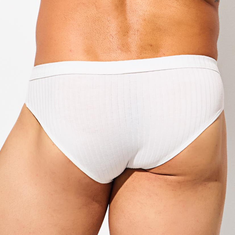 Intymen Pure Brief - Weißer Herren Slip in knappem Low-Rise Design aus geripptem Material, back