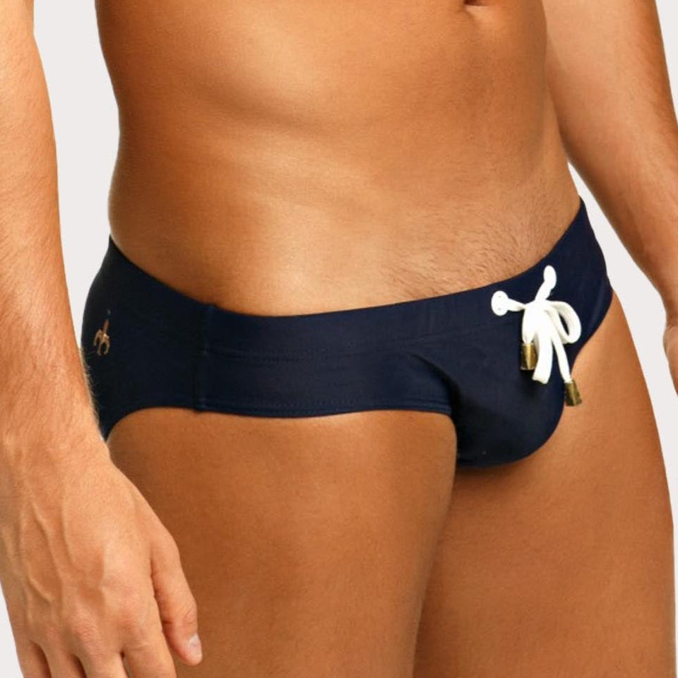 Marcuse Arrest Me Swim Brief - Männer Badeslip mit ultra knapper Low-Rise Passform, navy, side