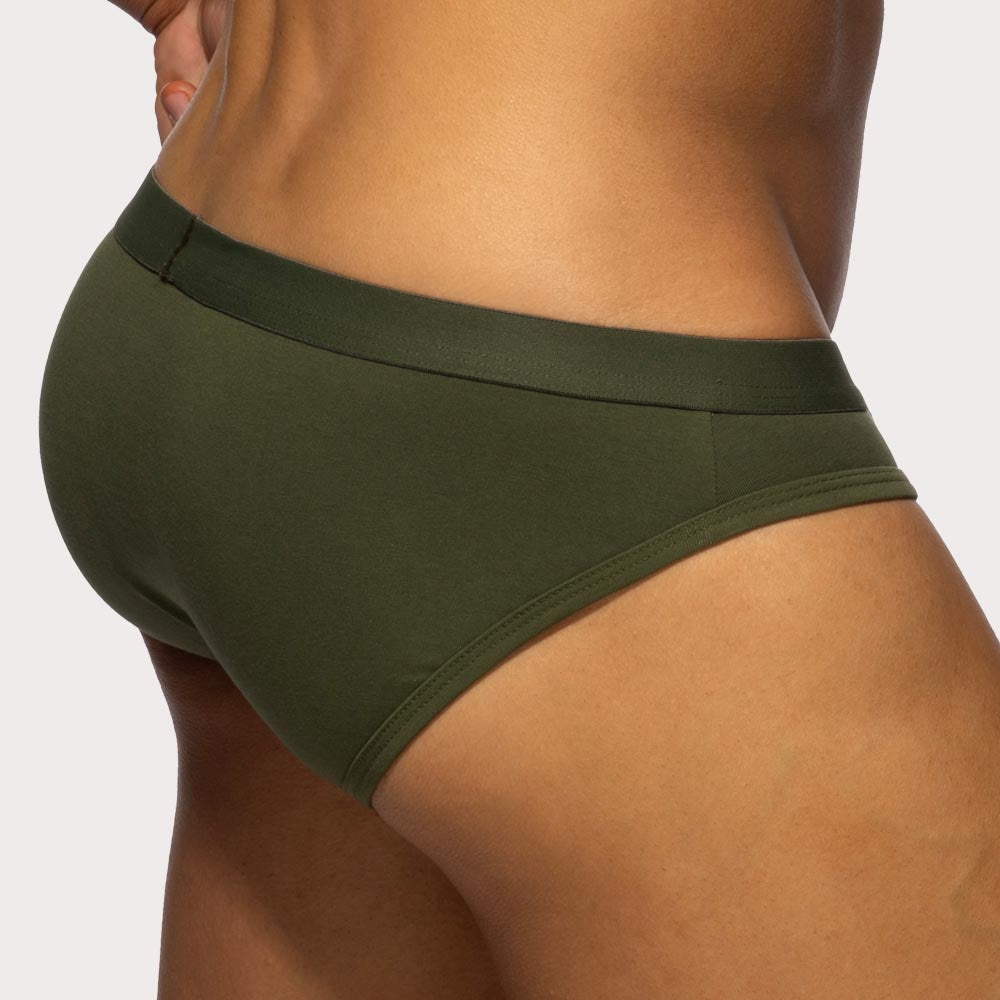 Addicted Essential AD Bikini Brief - Herren Slip aus weicher Baumwolle mit schmalem Hüftband und AD Logo in khaki, side