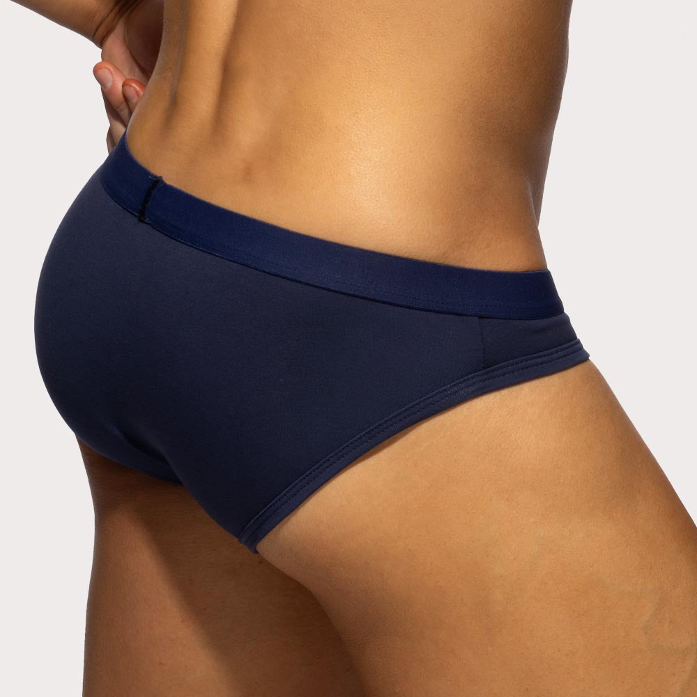 Addicted Essential AD Bikini Brief - Herren Slip aus weicher Baumwolle mit schmalem Hüftband und AD Logo in navy-blau, back