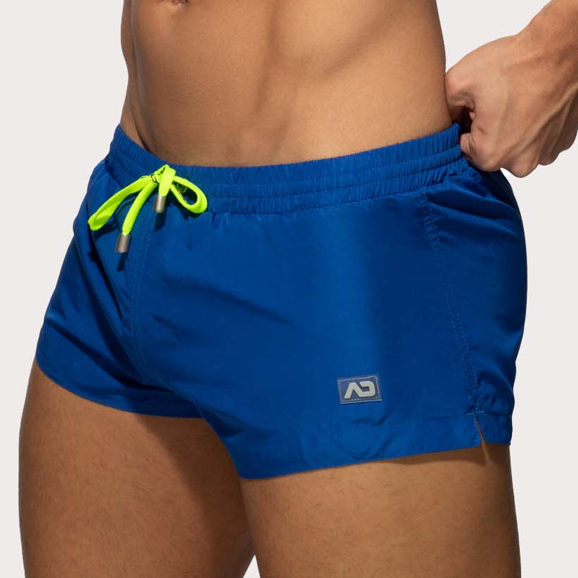 Basic Mini Short - Sexy, knappe Badeshorts aus der Swimwear Kollektion von Addicted in blau, side